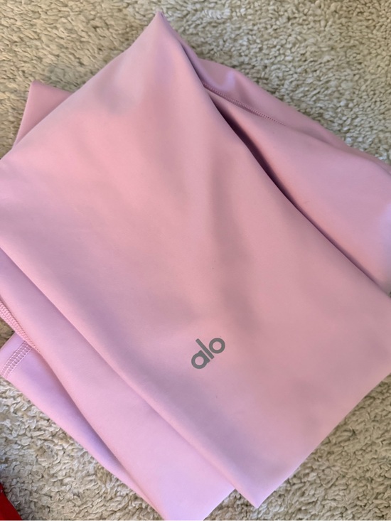 ALO Yoga Pants - Pink (SOLD OUT) airlift Alo leggings